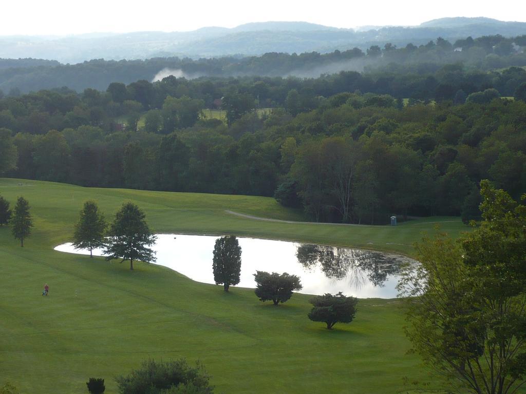 Inn At Lenape Heights-Golf Resort And Event Center Ford City Exterior foto